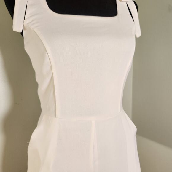 SHE + SKY White Sleeveless Romper with Bows, Size Small - Picture 9 of 11